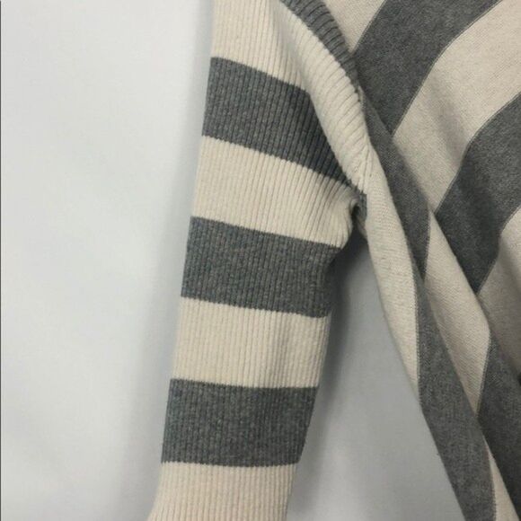 R&J Couture Striped v-Neck Sweater Oversized 1/2 Sleeve Large (T253) - Picture 4 of 7